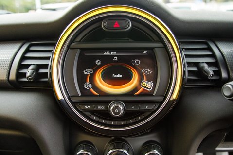 Mini Hatch COOPER 15