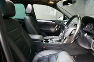 Volkswagen Touareg 3.0 Touareg V6 R-Line TDI BlueMotion Technology Auto 4WD 5dr 24