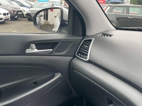 Hyundai TUCSON 1.6 GDi Blue Drive SE Nav Euro 6 (s/s) 5dr 26
