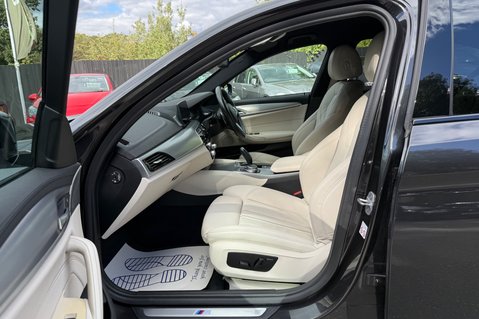 BMW 5 Series 520D M SPORT - RARE SOPHISTO GREY WITH IVORY LEATHER INTERIOR  13
