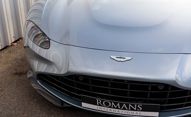 Aston Martin V8 Vantage 22