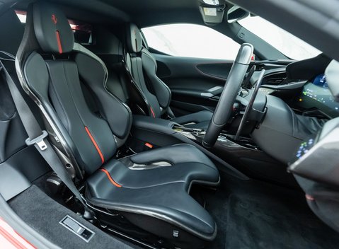 Ferrari SF90 Stradale 12