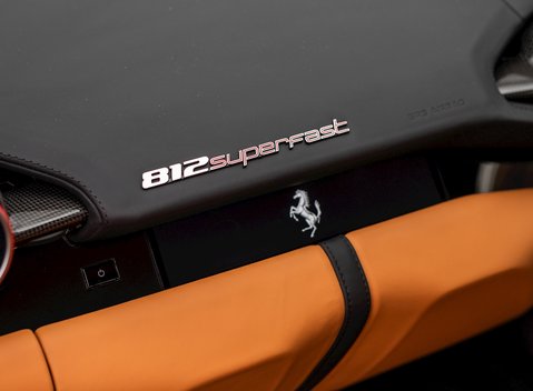 Ferrari 812 Superfast 19