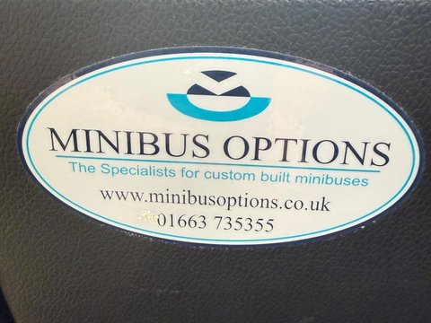 Renault Master 17 seater minibus 25