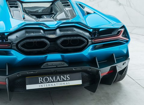 Lamborghini Revuelto 27