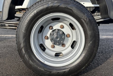 Renault Master ML35TW 130 ps dCi Business Tipper with Air Con / Tow Axle / Sat Nav 29