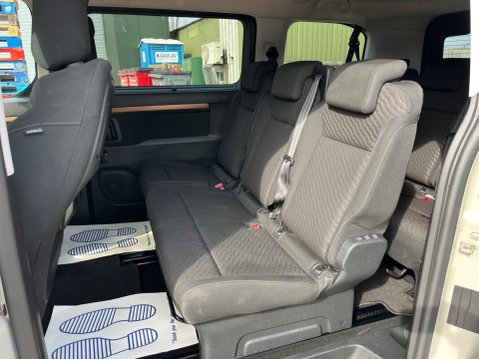 Toyota Proace Verso 2.0D Family Medium MPV Auto MWB Euro 6 (s/s) 5dr (8 Seat) 8