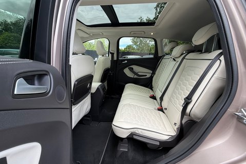 Ford Kuga VIGNALE TDCI AUTO - MILANO GRIGIO PAINT - PAN ROOF -APPEARANCE PACK 26