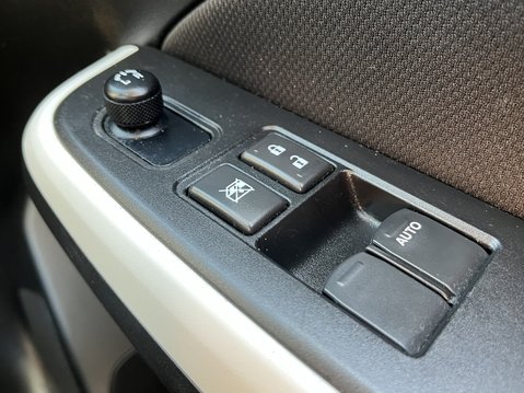 Suzuki Swift 1.2 Dualjet 83 12V Hybrid SZ-L 5dr 25