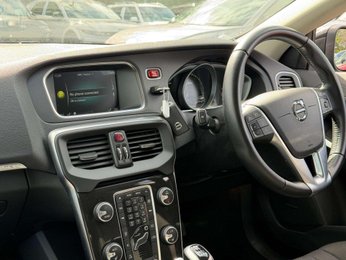 Volvo V40 2.0 T3 Nav Plus Euro 6 (s/s) 5dr