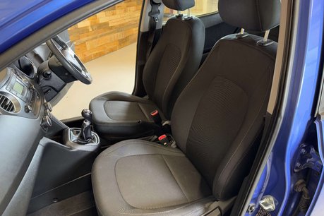 Hyundai i10 1.0 SE Hatchback 5dr Petrol Manual Euro 6 (67 ps) 53