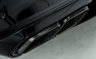 Mercedes-Benz C63 AMG S Coupe 33