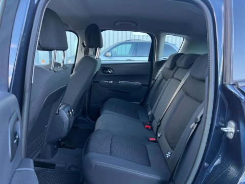 Peugeot 3008 1.6 3008 Active HDi 5dr 39