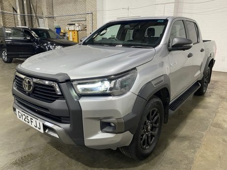 Toyota Hilux INVINCIBLE X 4WD