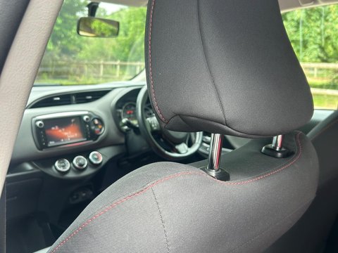 Toyota Yaris 1.33 Dual VVT-i Sport Euro 5 5dr Euro 5 30