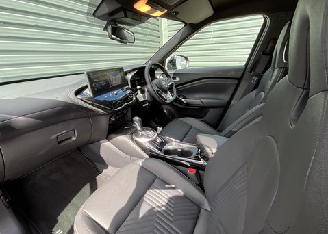 Nissan Juke DIG-T TEKNA DCT 11