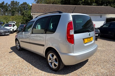 Skoda Roomster SE PLUS.7 SERVICES..IDEAL FOR DOGS, WHEELCHAIR.SUNROOF 14