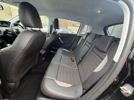 Peugeot 2008 BLUEHDI ALLURE 11