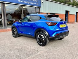 Nissan Juke 1.0 Juke N-Connecta DiG-T Semi-Auto 5dr 9