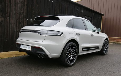 Porsche Macan T PDK - 1 Owner - Incredible Specification 5