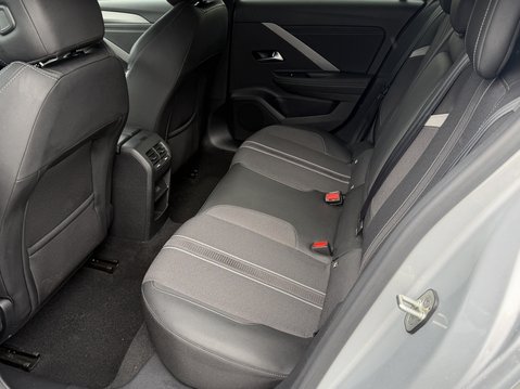 Vauxhall Astra 1.2 Turbo 130 GS 5dr 36