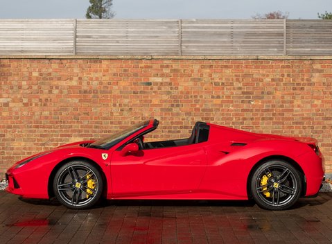 Ferrari 488 Spider 2
