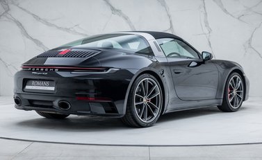 Porsche 911 Targa 4S (992) 8