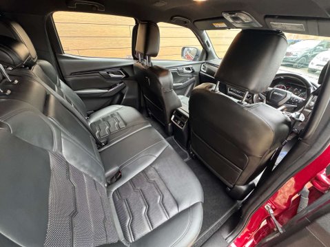 Isuzu D-Max 1.9 D-Max V-Cross Auto 4WD 4dr 23
