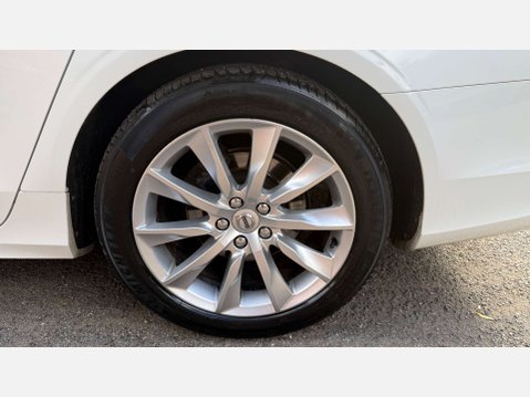 Volvo V90 2.0 V90 Momentum+ T4 Auto 5dr 35