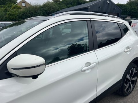 Nissan Qashqai 1.3 DIG-T Tekna DCT Auto Euro 6 (s/s) 5dr 15
