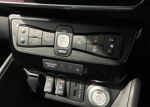 Nissan LEAF N-CONNECTA 20