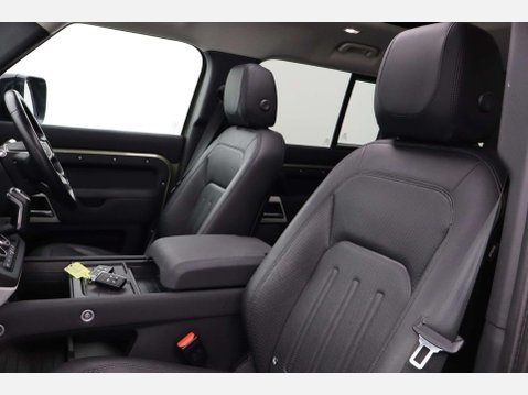 Land Rover Defender 3.0 Defender First Edition D MHEV Auto 4WD 5dr 65