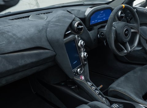 McLaren 765LT Spider 24