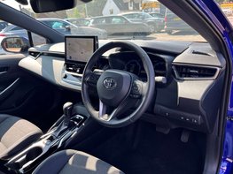 Toyota Corolla 1.8 Corolla Design HEV CVT 5dr 18