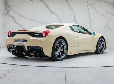 Ferrari 458 Speciale Aperta 9