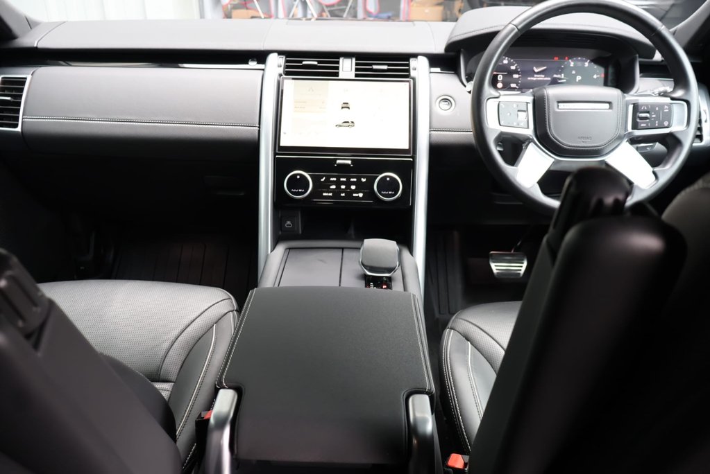 Land Rover Discovery R-DYNAMIC HSE Genuine electric rear HSE seat fitted huge spec low miles 7