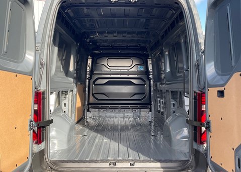 Nissan Interstar L3 H2 2.0 dci 170 bhp 4 tonne van  10