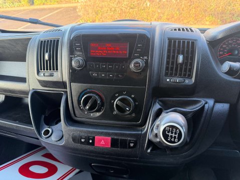 Peugeot Boxer 2.0 Boxer 335 L2H2 Blue HDi 9