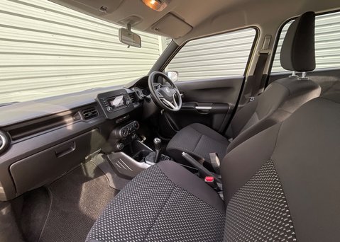 Suzuki Ignis SZ3 DUALJET MHEV 9