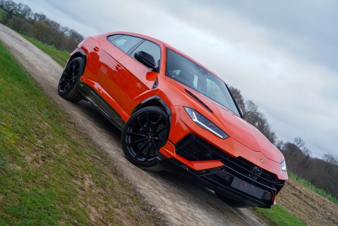 Lamborghini Urus S 19