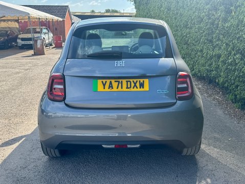 Fiat 500e La Prima 42kWh Hatchback 3dr Electric Auto (118 ps) 9