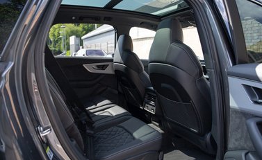 Audi SQ7 15