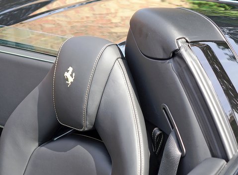 Ferrari 488 Spider 12