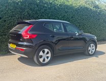Volvo XC40 2.0 D3 Momentum SUV 5dr Diesel Auto Euro 6 (s/s) (150 ps) 29