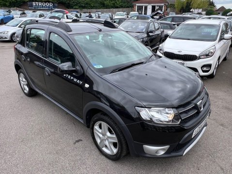 Dacia Sandero Stepway 0.9 TCe Laureate Euro 5 5dr 8