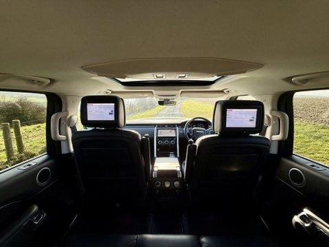 Land Rover Discovery TD6 HSE LUXURY 18