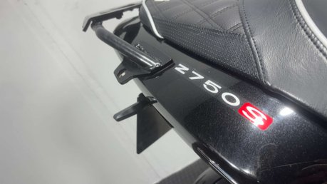 Kawasaki Z ZR750 2005 ONLY 20K NEW MOT SERVICED COMMUTER BIKE 750CC 11