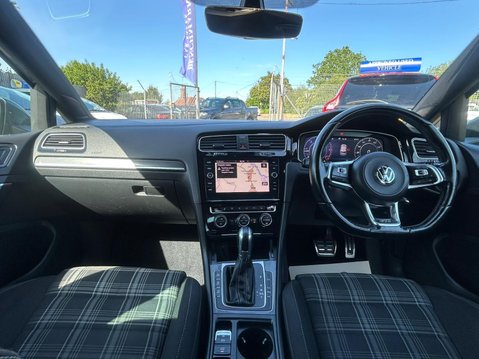 Volkswagen Golf 2.0 TDI GTD DSG Euro 6 (s/s) 5dr 31