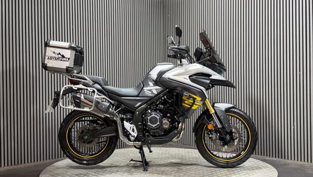 Voge DS 2025 ONLY 3K PANNIERS SCREEN ADVENTURE BIKE A2 READY