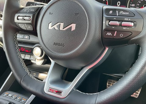 Kia Stonic 1.0 T-GDi GT-LINE S ISG MHEV 23
